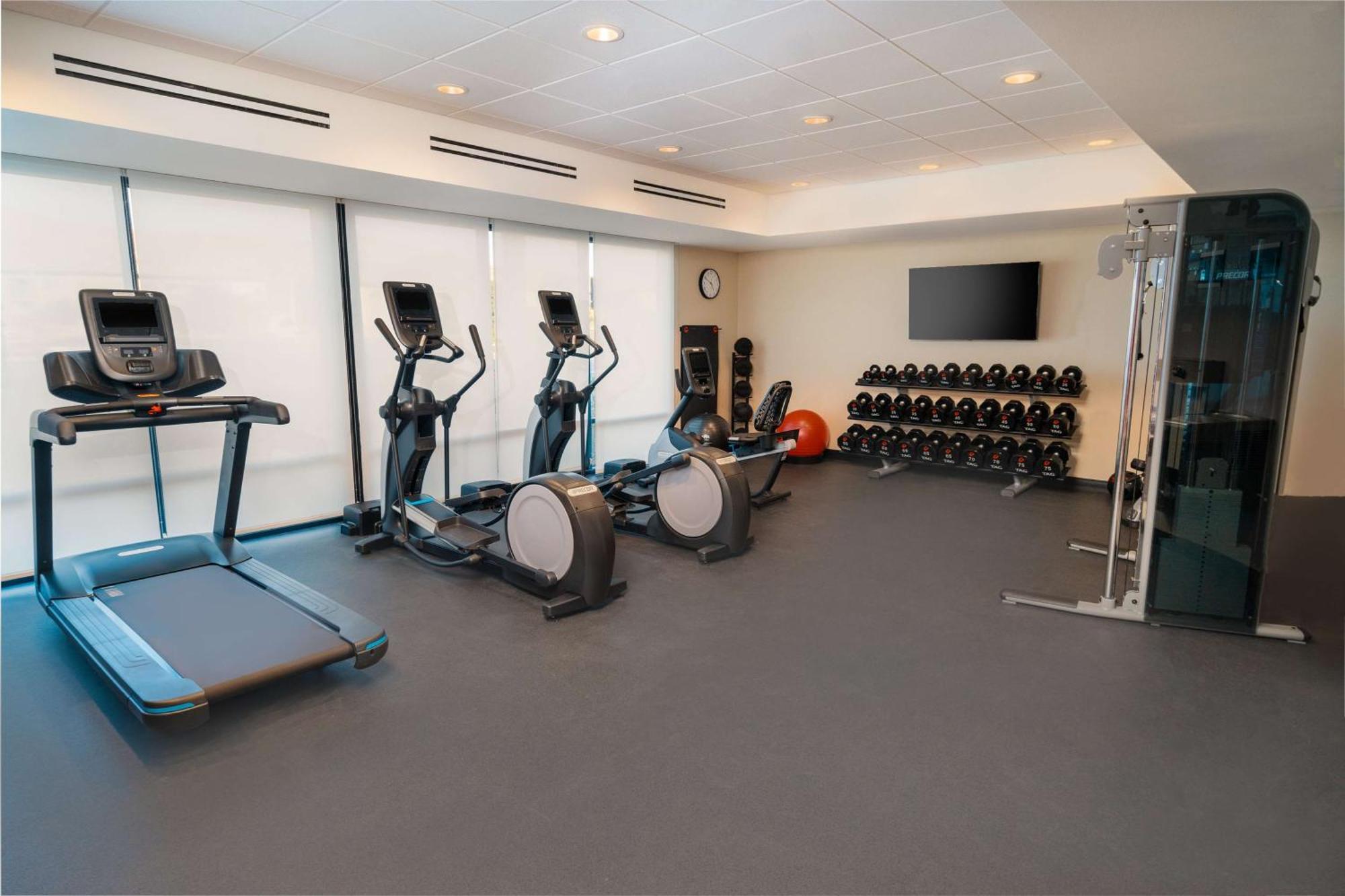 Home2 Suites Corona, Ca מראה חיצוני תמונה